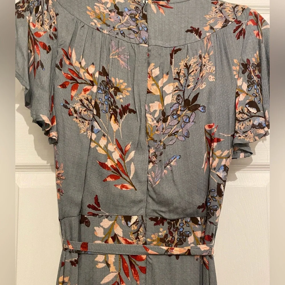 Lulus Maxi Dress Size XS. Grey Floral - Picture 2 of 6